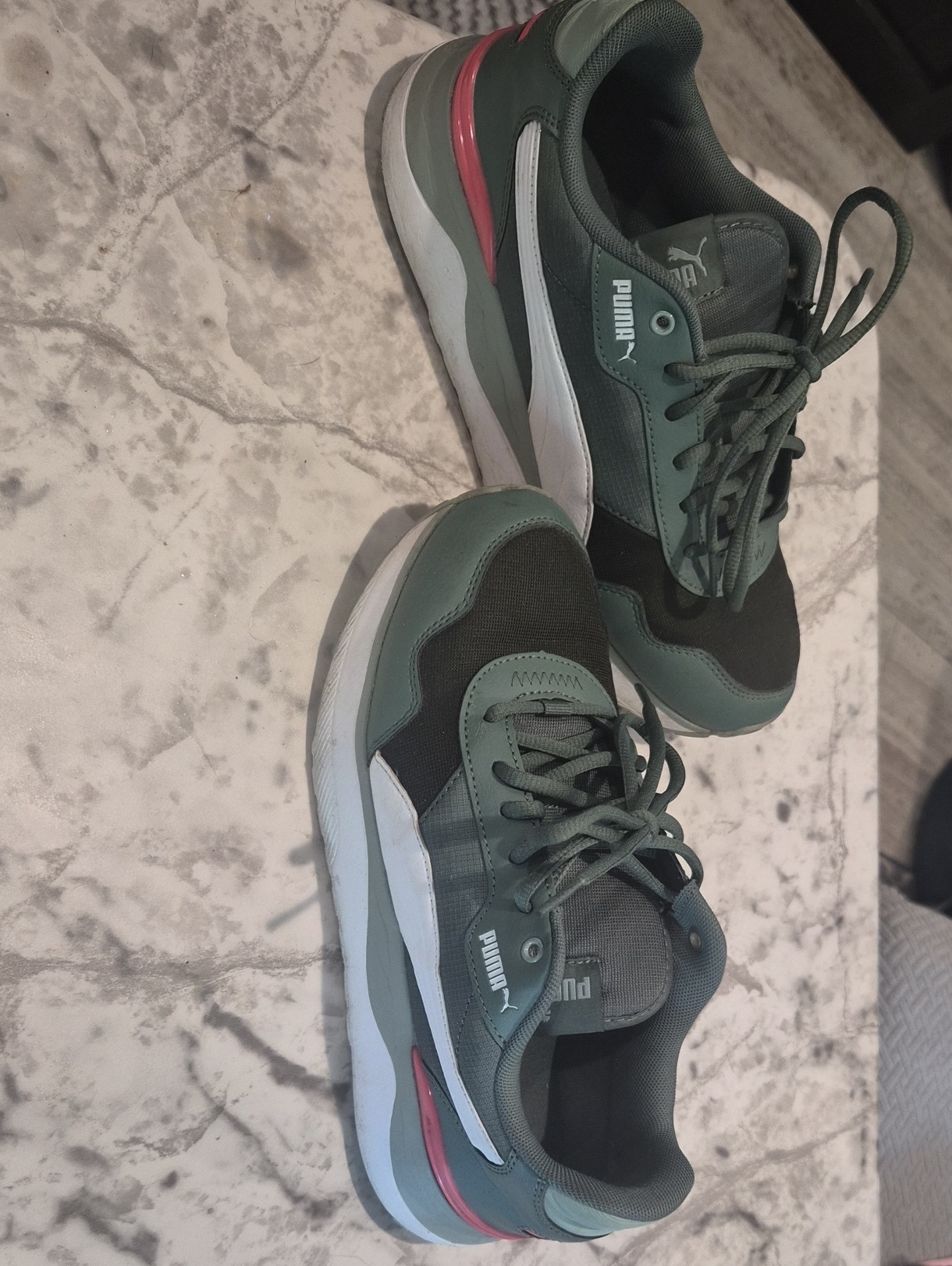 Puma Men's Dark Green And White Low-Top Sneakers With Red Accent
